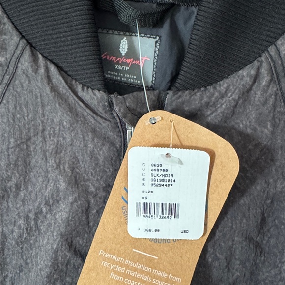 Free People Movement Care Tricked Out Trek Lightweight Puffer Jacket Size XS - Picture 5 of 8